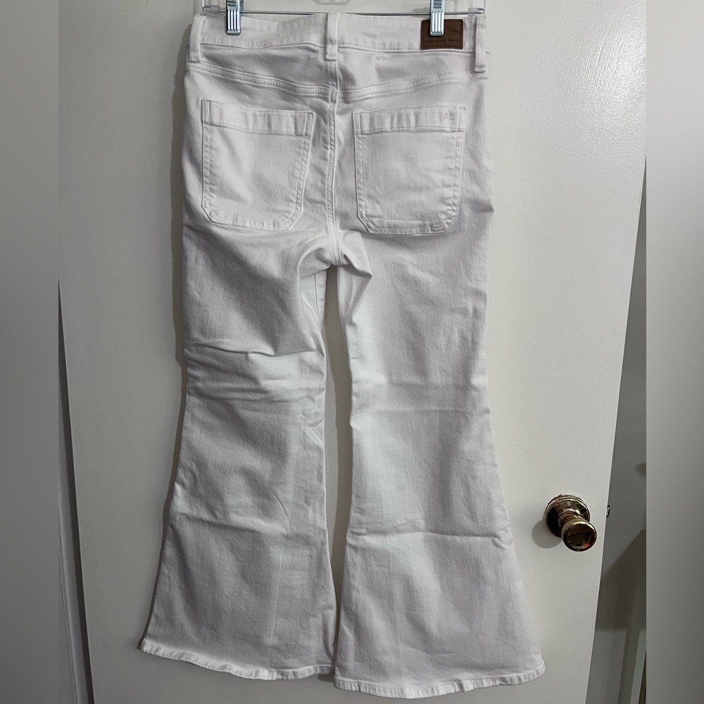 NWT American Eagle Women’s 6 X-Short Festival Flare White Jeans - Picture 4 of 9